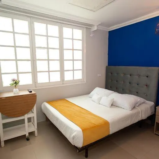 Apartasuites Bogota Manzini 0*,