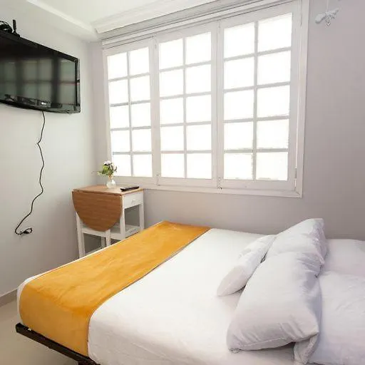 Apartasuites Bogota Manzini 0*,