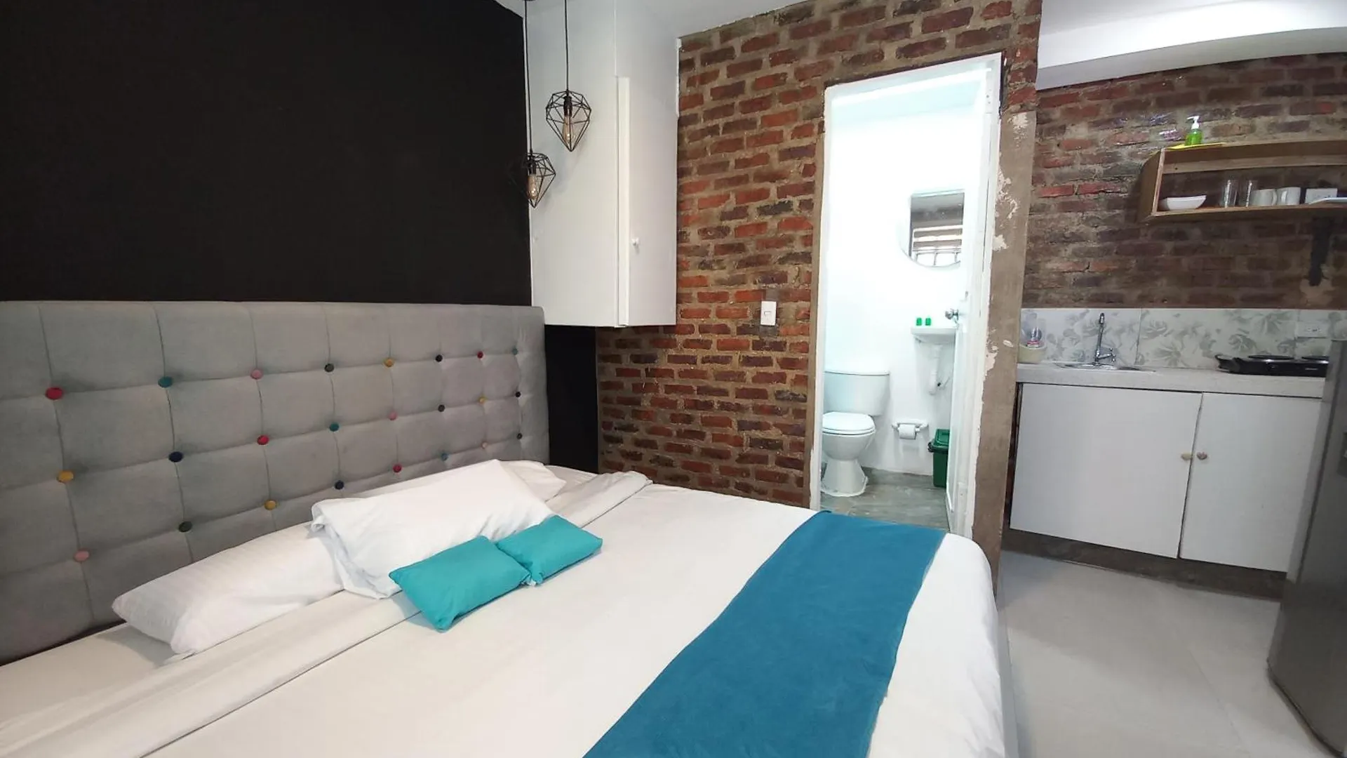 Apartasuites Bogota Manzini 0*,