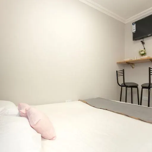 Apartasuites Bogota Manzini Apartament